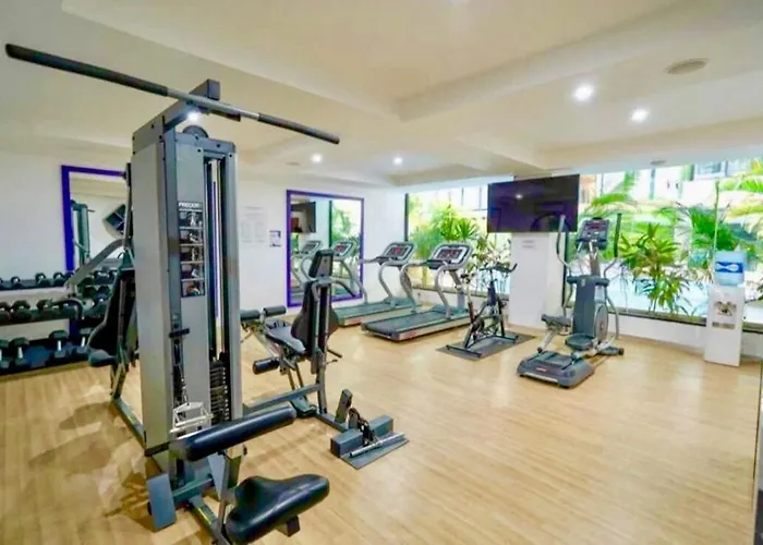 Apartment Beautiful Equipped In Great Location! *